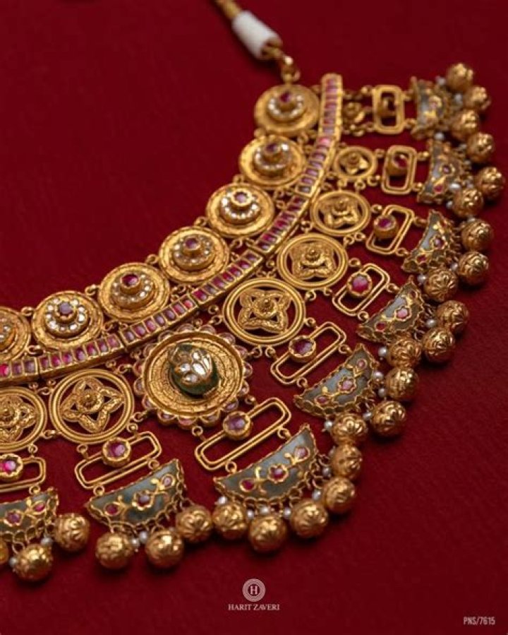 Unveil The Enchanting World Of Zaveri Jewellers Jewellery