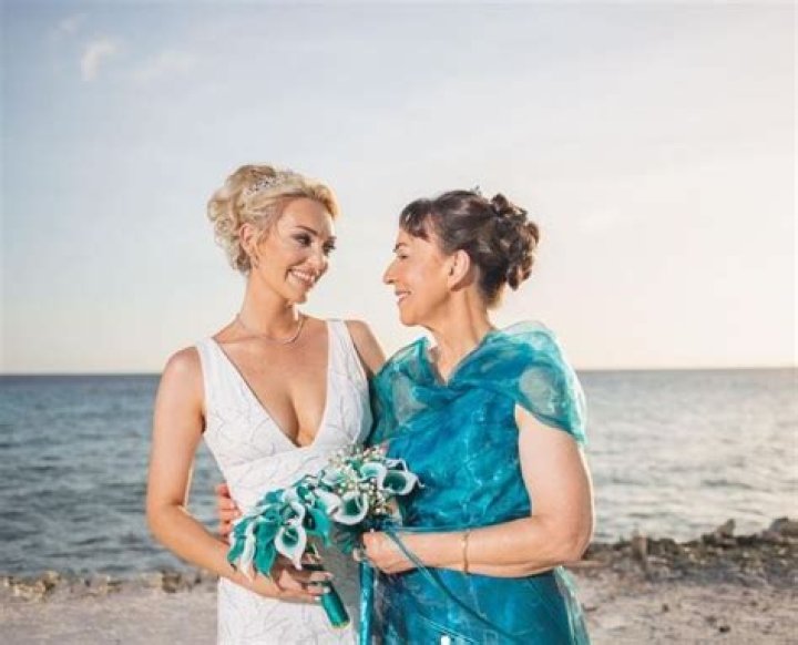 Unveiling The Secrets Of Kelly O'Grady's Husband: An Intimate Look